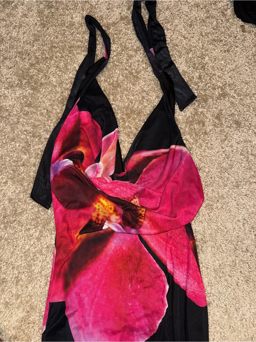 WINDSOR BACKLESS FLORAL HALTER DRESS